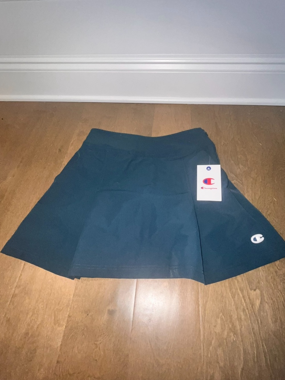 Champion Women’s Skorts Size 4: Blue Green Color New: Shorts Attached